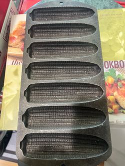 Cast-iron cornbread pan- lodge -