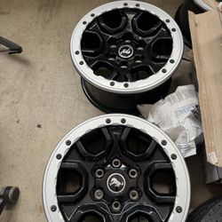 18x8.5 Ford Bronco Beadlocks Excellent Conditions Only 4