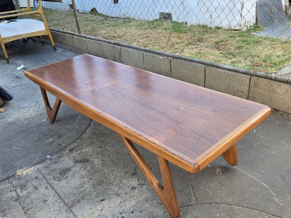 Mid-Century Boomerang Leg Coffee Table by Kroehler – American Leisure Line