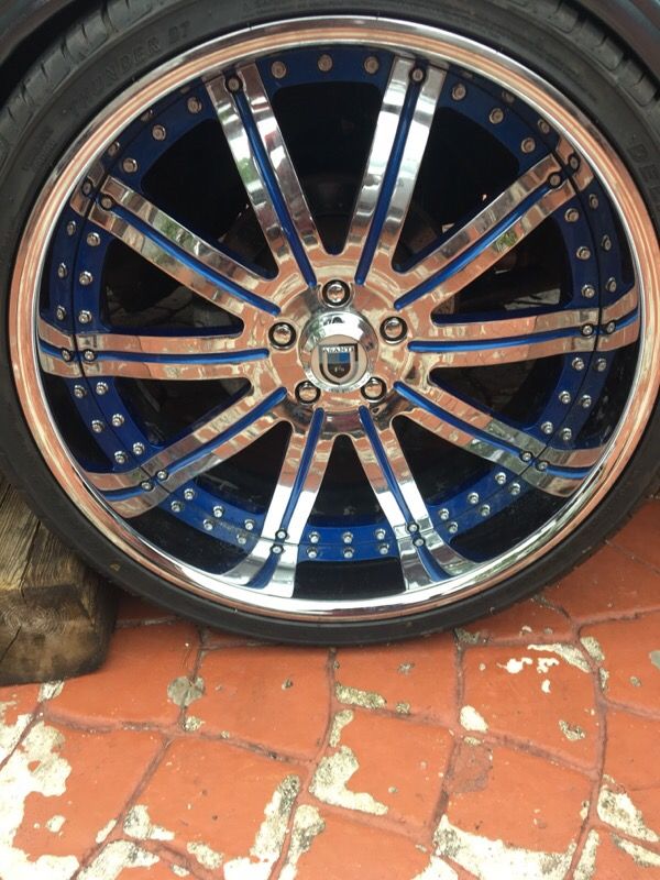 22 inch Staggered Ashanti Rims