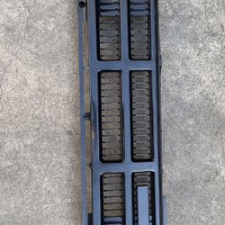 1(contact info removed) Toyota Pickup 4Runner Grille Piece