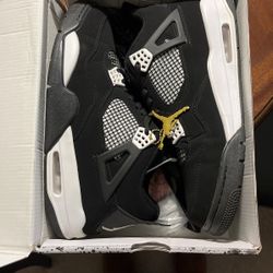Jordan 4 Retro 