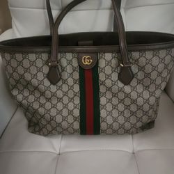 Used REAL GUCCI GG SUPREME MEDIUM OPHIDIA TOTE
