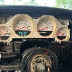 2013 dodge challenger r/t cluster 