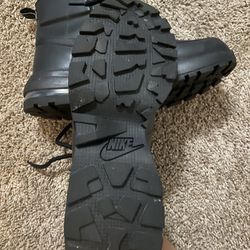 Nike Boots Size 11