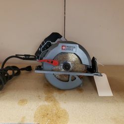 Porter Cable Corded 7 1/4" Circular Saw PCE310