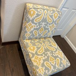 Accent chair 