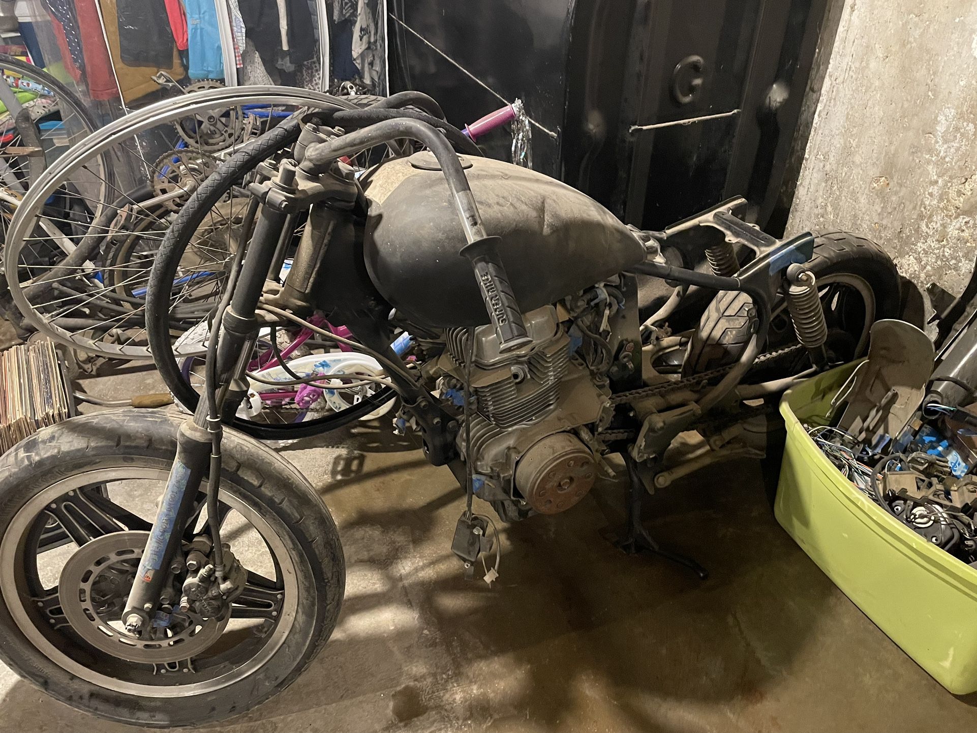 81 Honda CB400 