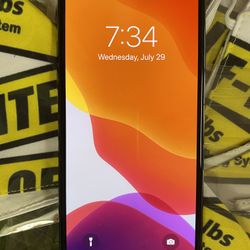 Factory unlocked apple iphone X 64 gb, store warranty! 