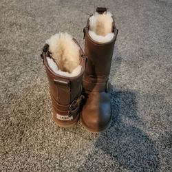 UGG BOOTS