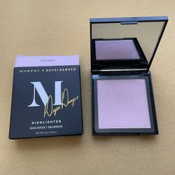 Morphe highlighter DEYSI DANGER