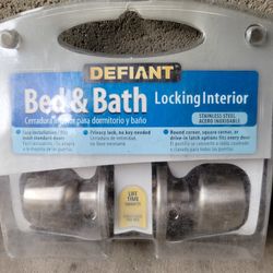 Bed & Bath Defiant Doorknob/ Cerraduras Sin Llave