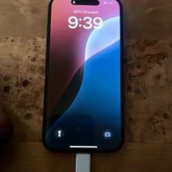 iPhone 15 