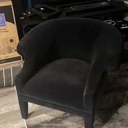 Blue Velvet Chair 