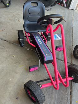 Kids pedal cart