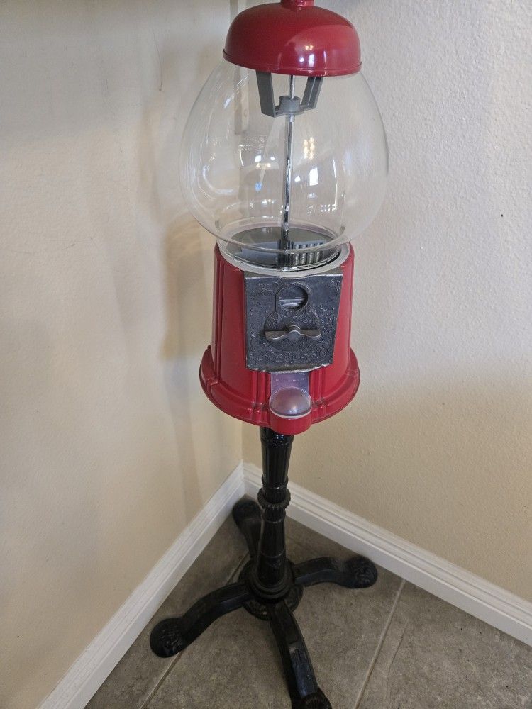 WORKING GUMBALL MACHINE