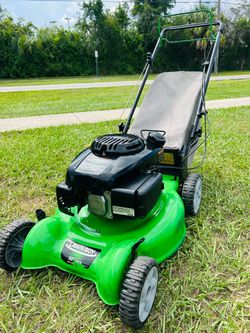 Machine for the yard Lawn-Boy Self-Propelled Lawn Mower