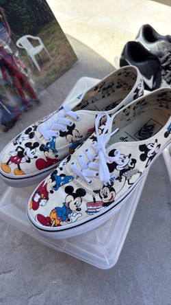 Vans Mickey Mouse 90th Anniversary Men’s 9 1/2