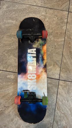8.0 Sk8 Mafia skateboard
