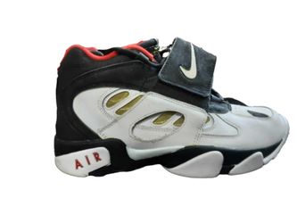 Nike 487658-070 Multi-color