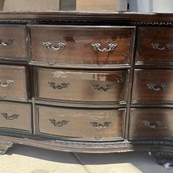 9 drawer dresser