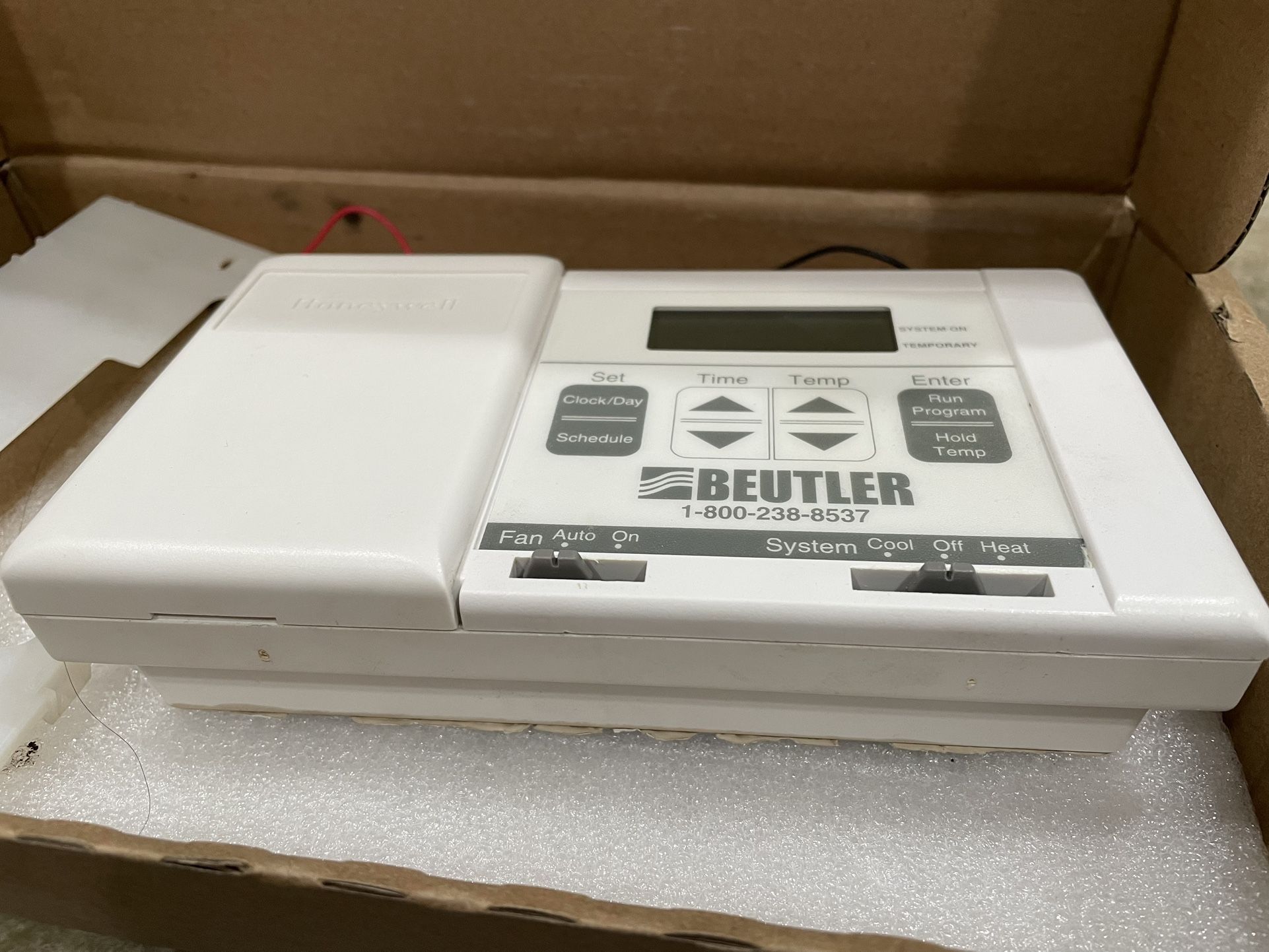 Honeywell Thermostat.. FREE. Works Great. We Updated It To Ecobee.