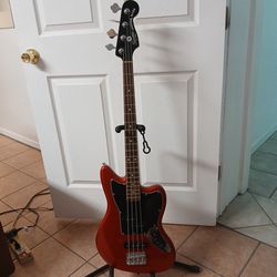 Fender Jaguar Bass Squier and Tko 80 AMP ALBUQUERQUE