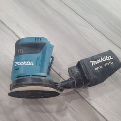 Makita Random Orbit Sander + Holder