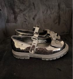 Girl’s Dress Shoes 11C