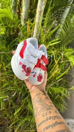 Elmo Vans