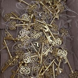 Vintage Wedding Key Gift Bottle Opener 