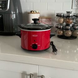 Bella Slow Cooker