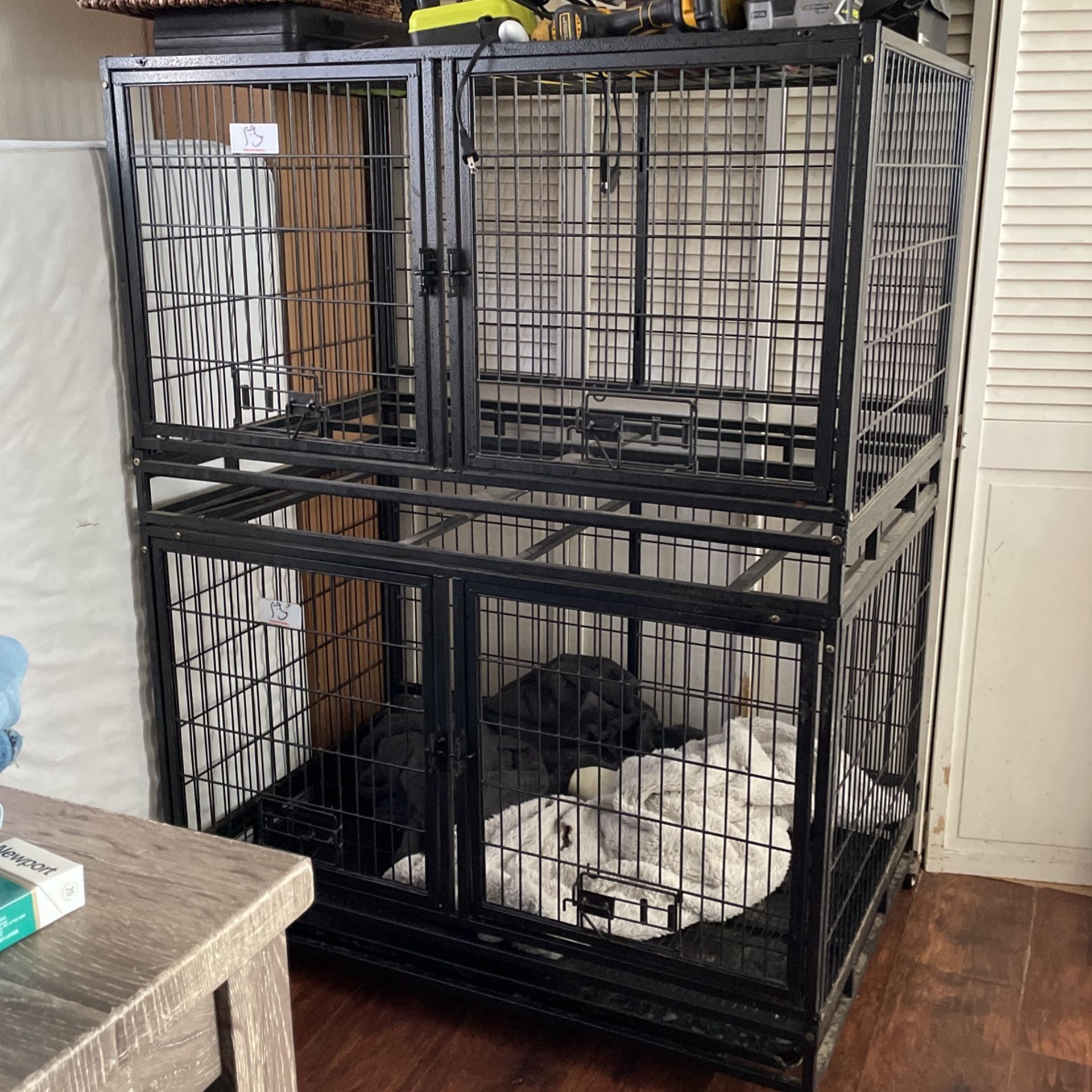 Dog Kennel/AS IS