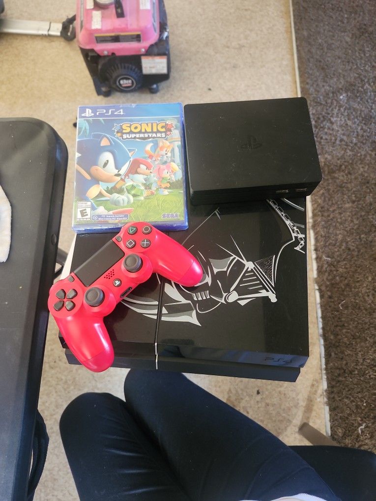 Sony PlayStation 4 500GB Console - Star Wars Battlefront Limited Edition Bundle (Darth Vader) - (PS4) Playstation 4 [Pre-Owned]