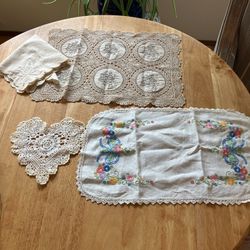 Vintage Table Clothes, Hand Towels, & Doilies