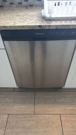 Refigidaire- Dishwasher