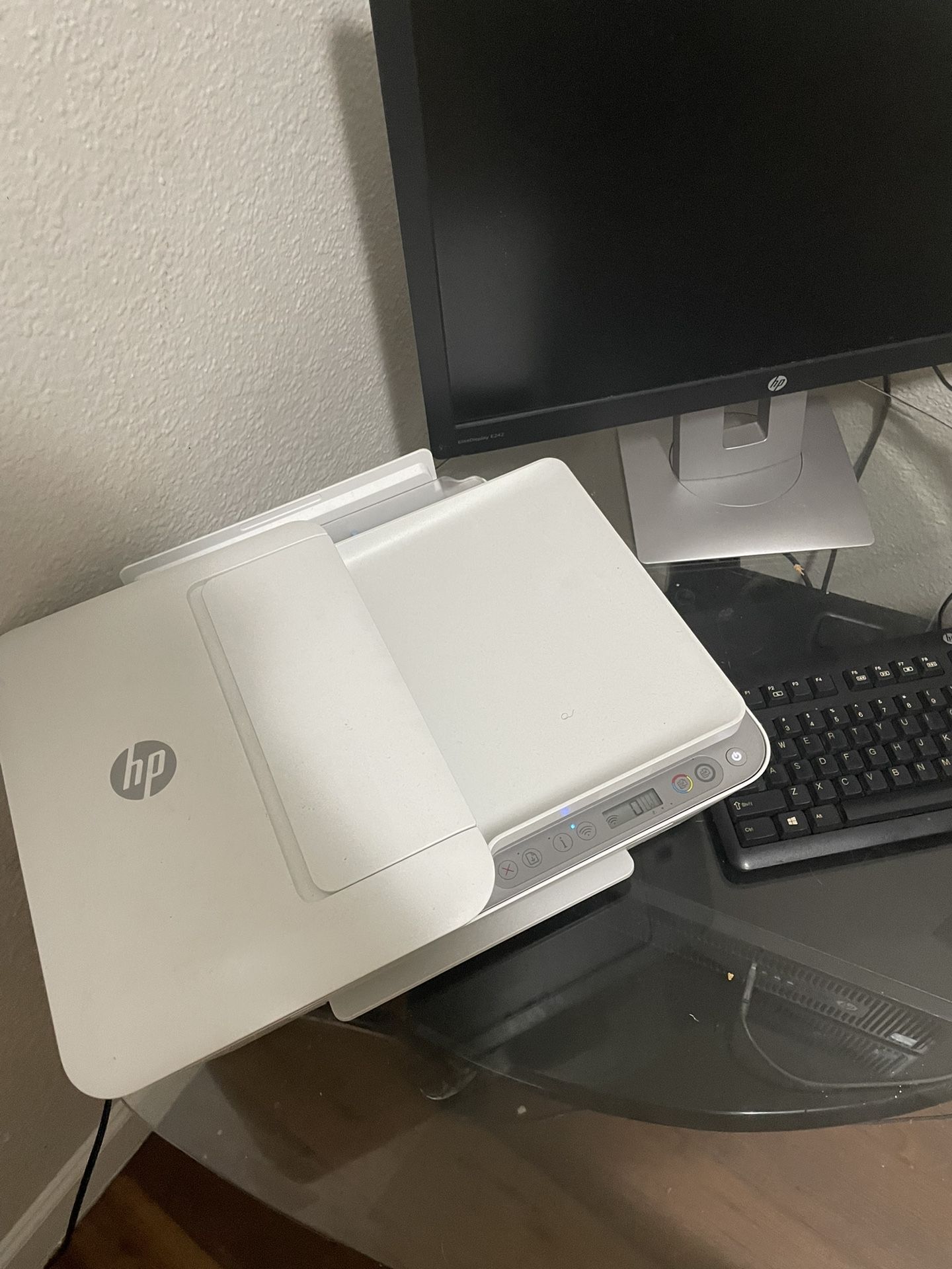 Desk top /Hp And HP 3-1 Printer