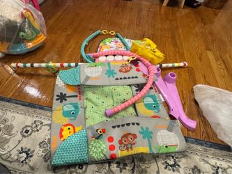 Fisher-Price Deluxe Kick & Play Piano Gym