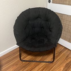 Black Folding Saucer Chair