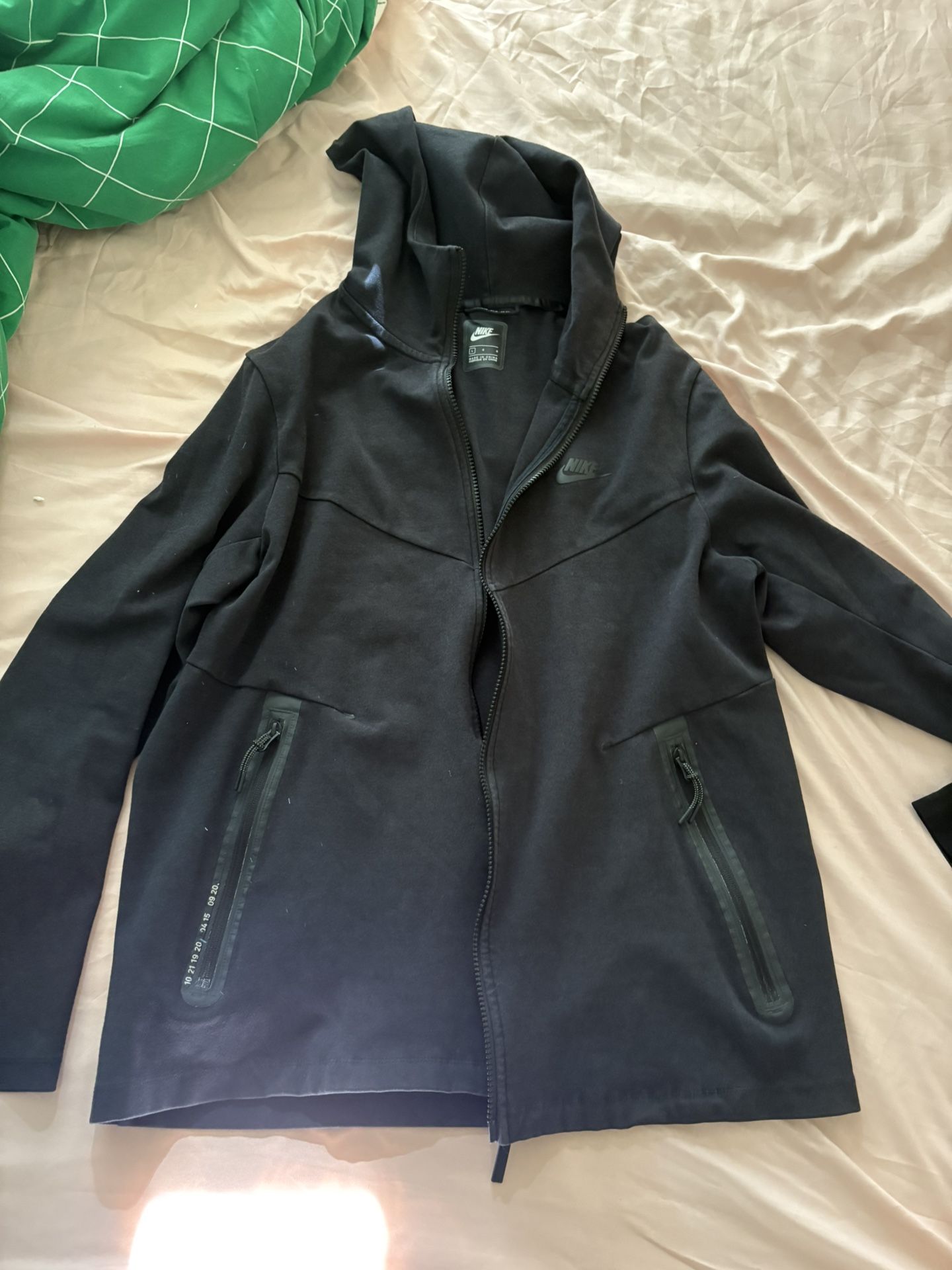 Large black Nike Tech Hoodie