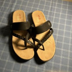 Comfortable Wear Ever sandals with braided straps.Size 7.5