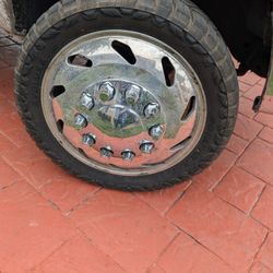 24 inch Alcoa wheels with brand new tires 