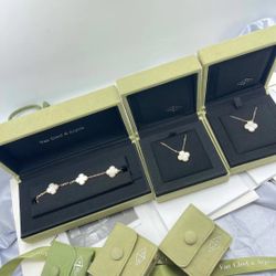 Van Cleef & Arpels Bracelets Necklaces