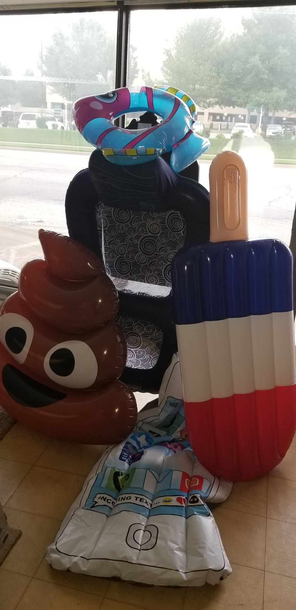 POOL FLOATS