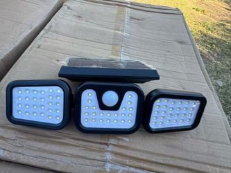 Solar Motion Sensor Light, Solar Flood Light, Outdoor Solar Light, 3 Head LED Security Light