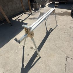 DEWALT Aluminum Adjustable Miter Saw Stand
