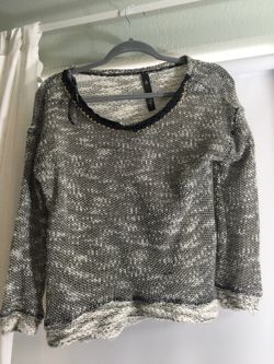 Jessica Simpson Small Blk/White shirt