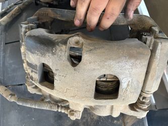 2022 GMC Denali Calipers