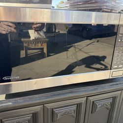 1200 Watt Panasonic Microwave 