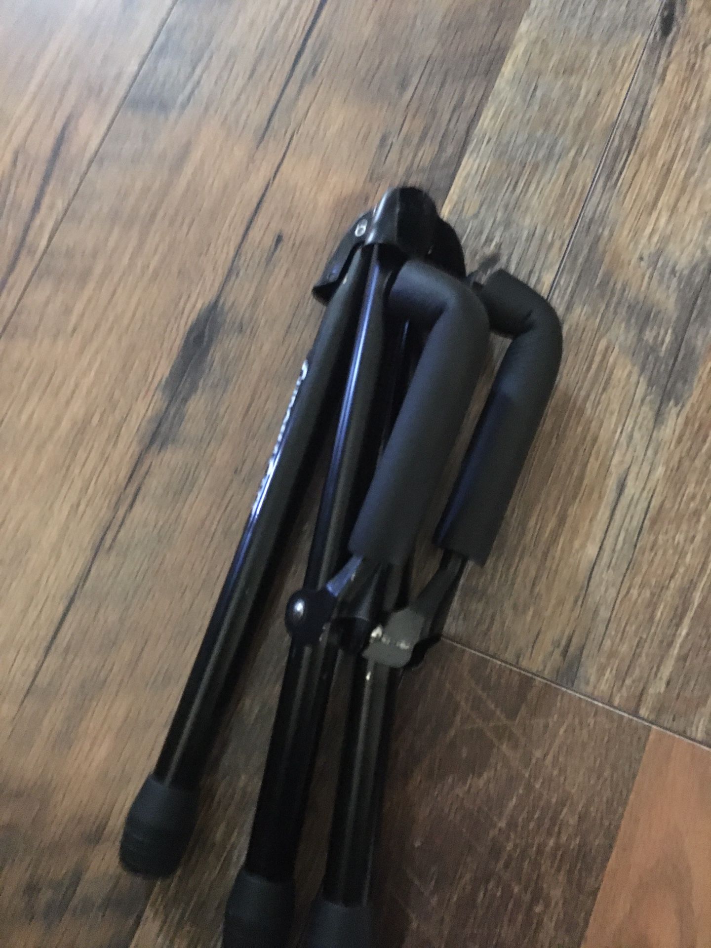 Ukulele Stand